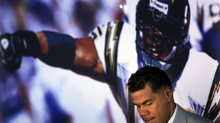 Junior Seau's Family Rejects Concussion Settlement With NFL